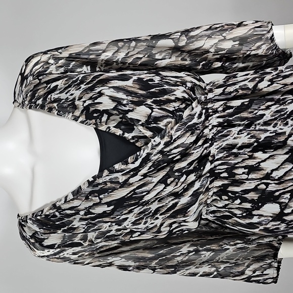 Lane Bryant Chiffon Black White Tan Abstract Print Surplice Knee Length Dress - Picture 2 of 16